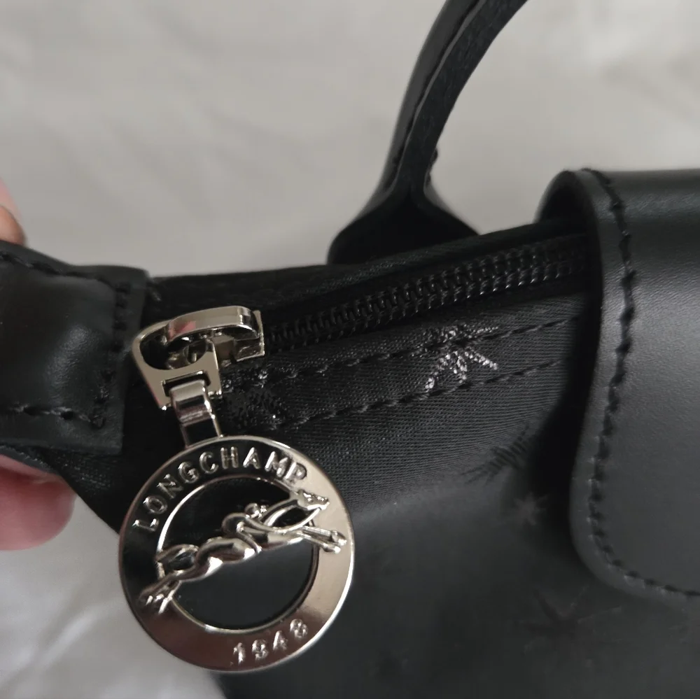 Longchamp Le Pliage Mini Top Handle Cosmetic Pouch Case w/ Stars Black NWT - Picture 4 of 9